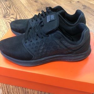 Nike Downshifter size 9
